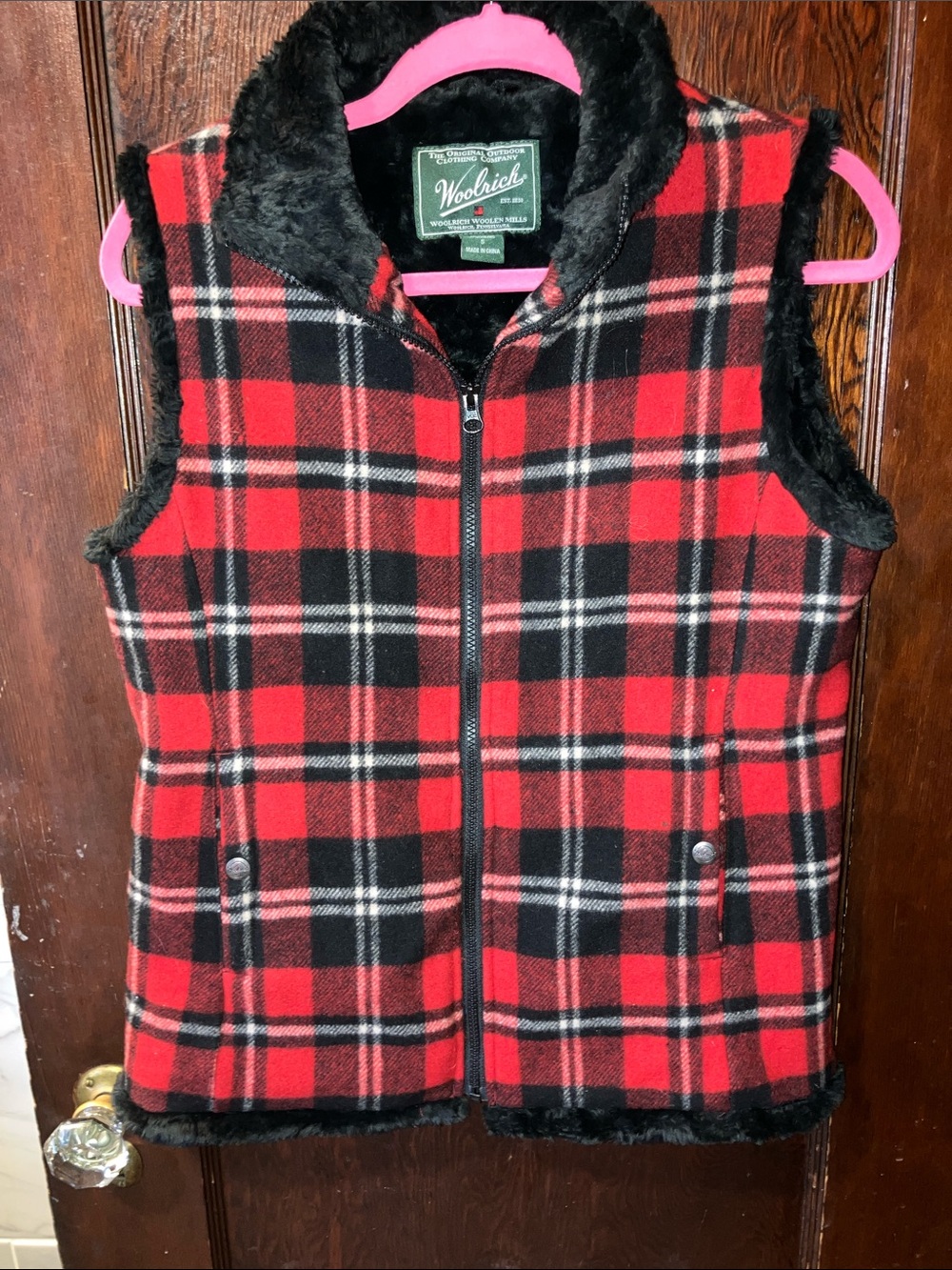 WOOLRICH WOOLEN MILLS WOMENS RED BUFFALO PLAID FAUX FUR LINED WOOL VEST